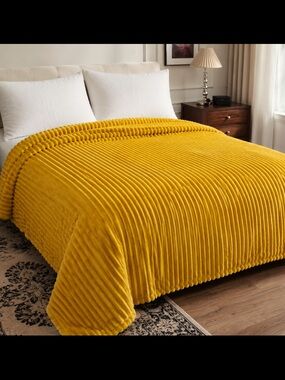 AKMI Textile King Size Plush Ribbed Soft Blanket Yellow